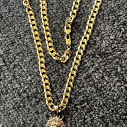 14k Gold Necklace And Lion Pendant 