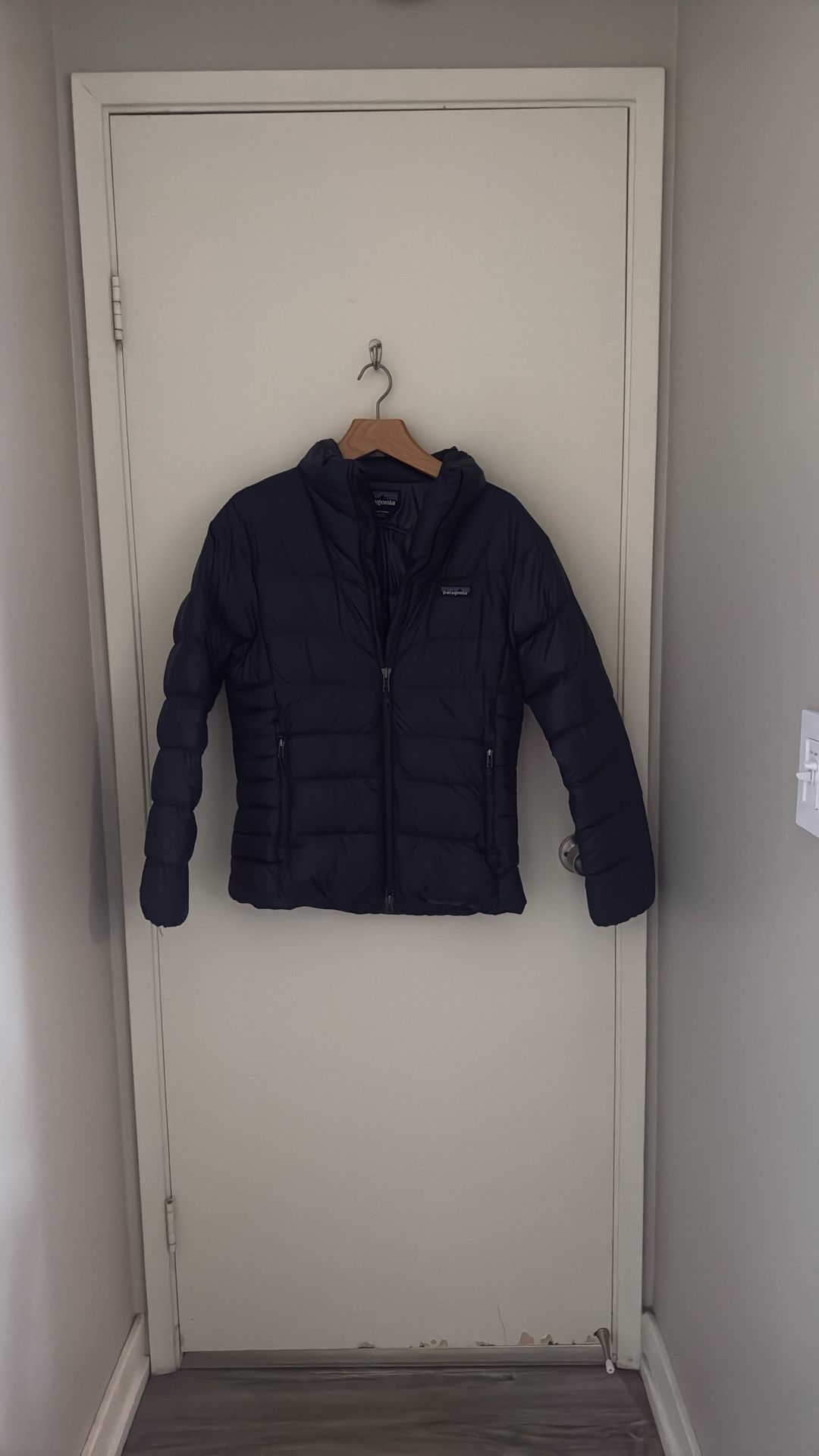 Women’s (SMALL) Patagonia Puffer Jacket