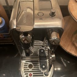 Nespresso Creatista Plus