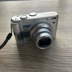 Panasonic LUMIX  Digital Camera DMC-LZ3 5.0MP Silver Tested RETRO CAMERA ONLY