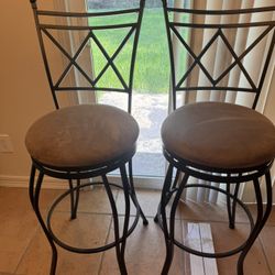 2 Bar Stools