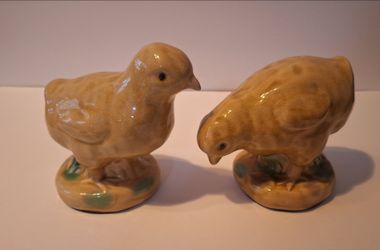 Pair of Ceramic Chicks - So Stinkin' Cute!