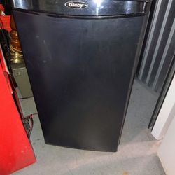 Danby 3.2 Cubic Ft Mini Fridge