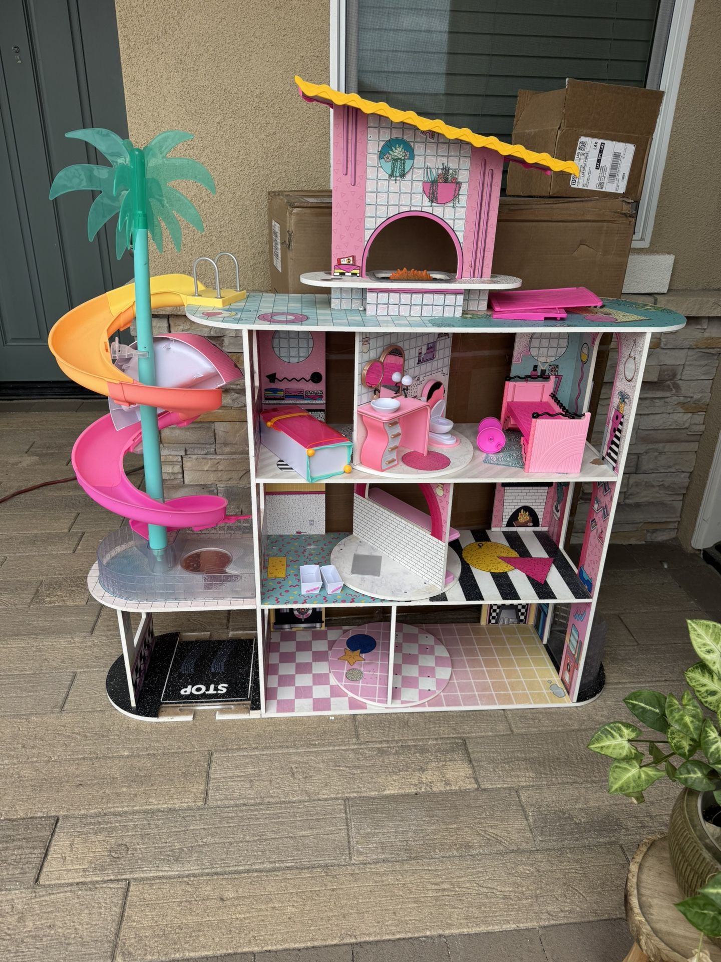 LOL Surprise doll House