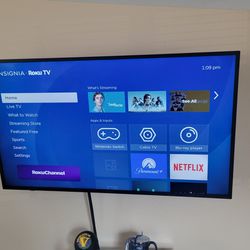 Insignia Roku 55 In Tv With Wall Mount
