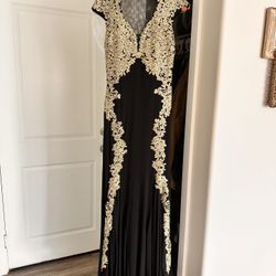 Black & Gold Formal Dress size 6