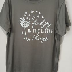 Find Joy In The Little Things. Gray Graphic T-Shirt. Women Size Extra Large.