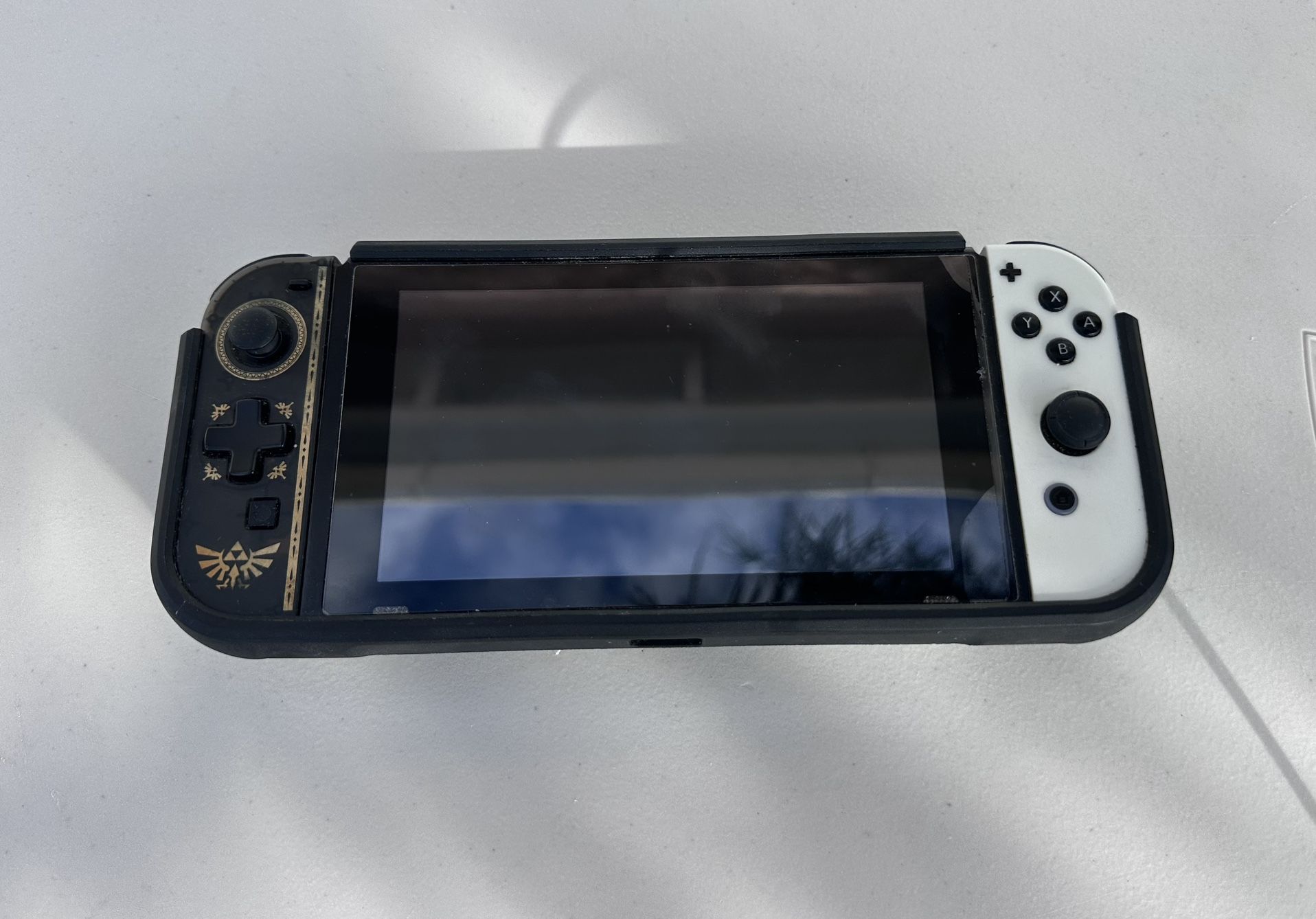 Nintendo Switch w/ Case + 2 Games