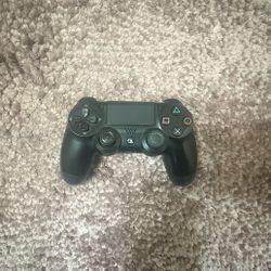 PlayStation 4 Wireless Controller 
