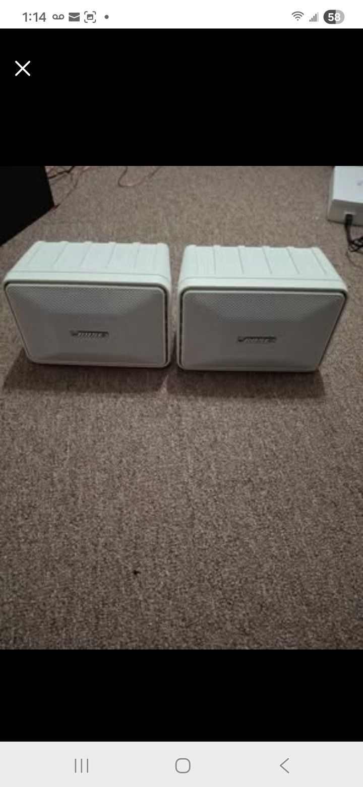 Bose Model 101 Music Monitor indoor/outdoor speakers pair White -