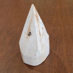 Vintage Pyramid wood Beigh Brown Made in Indonesia Polished 7.75" tall 
Weight 3lb 9oz (plus shipping materials). Pre-owned, display item.