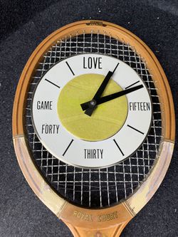 Vintage Tennis Racket Clock