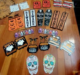 Halloween & Sugar Skull Wooden Sign Set- 24 peices
