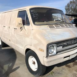 1978 Dodge B200 