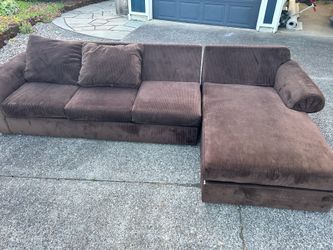 Free couch Ridgefield