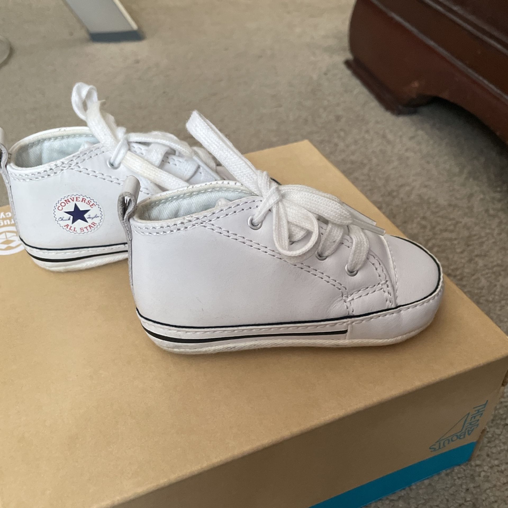 Size 4 Converse