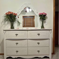 Twin Bed/Night Stand/Dresser White 