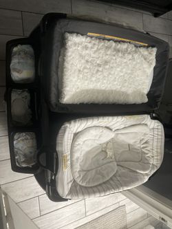 Graco Pack N Play / Baby Items (see Description)
