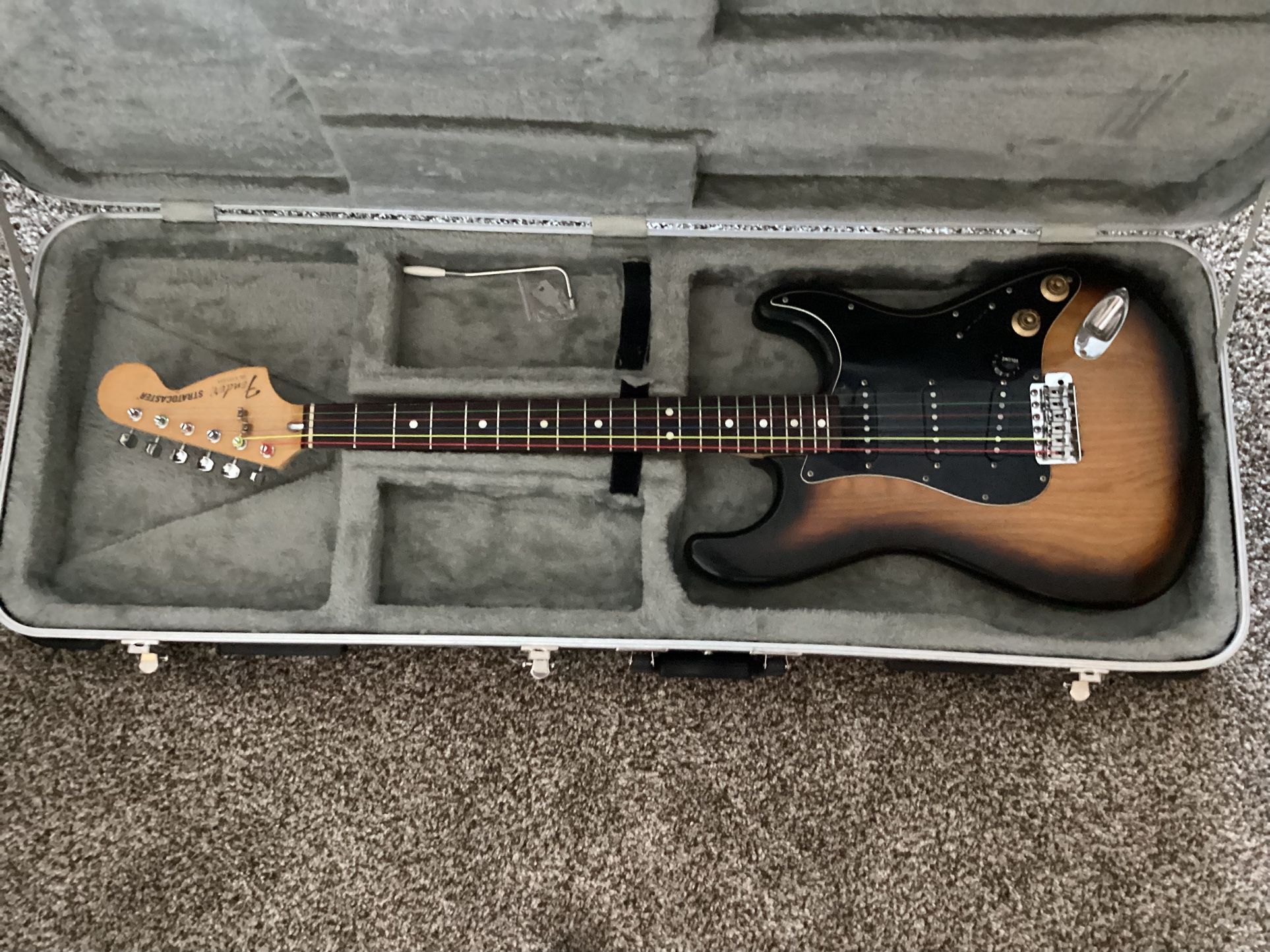 Fender Stratocaster w/ Case