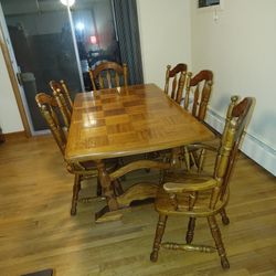 Dining Room Table W/ 6 Chairs