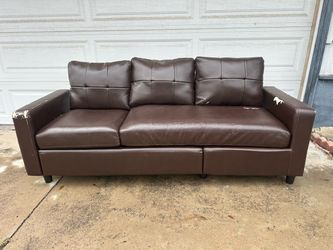 **FREE** Sofa Paradise Hills 92139