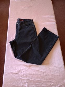 Style & Co Women's Size 12 Short  Straight Leg Black Jeans Denim