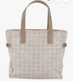 Pre owned authentic bag