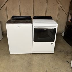 Set whirlpool washer machine and gas dryer works good  we deliver 