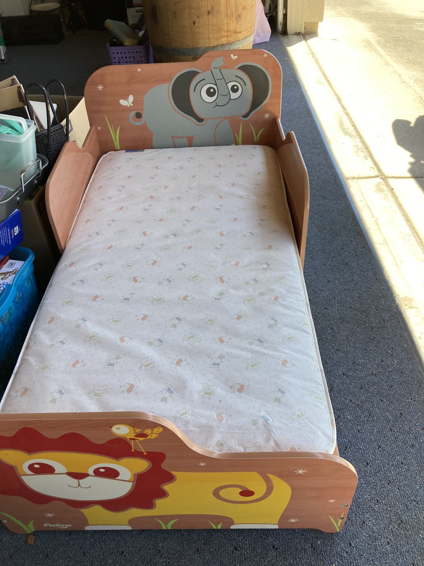 Safari Toddler Bed AND Mattress 