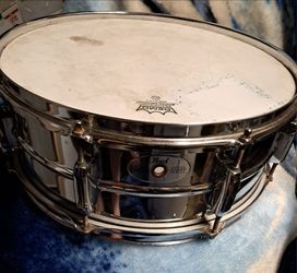 Pearl Mirror Chrome Steel Shell Snare Drum