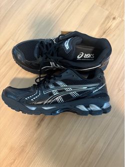 Black asics