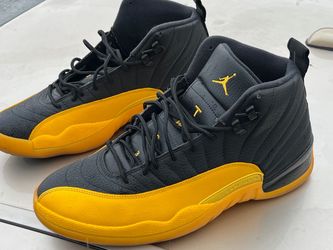 Jordan 12 Black and yellow size 13 men