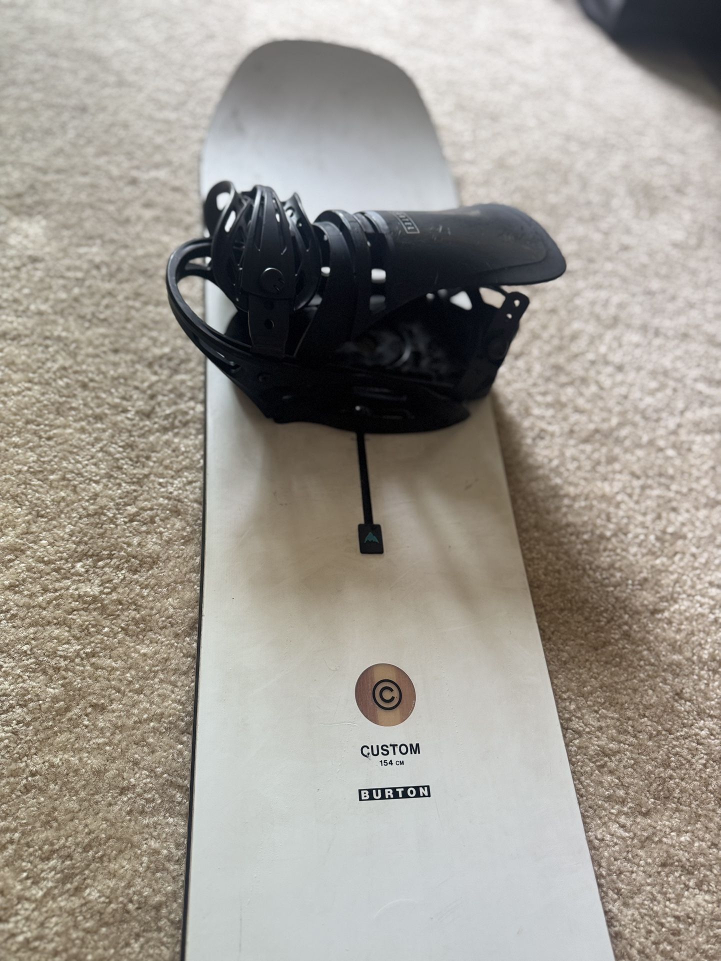 Burton Custom Camber Snowboard 154cm + Cartel Binding