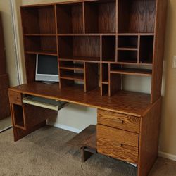 Office Desk with Hutch 