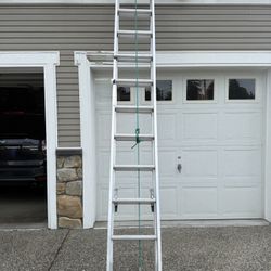 24ft Aluminum Extension Ladder