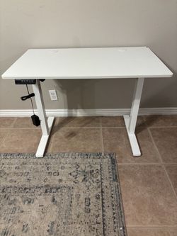 White Office Standing Desk With Memory 24” x 39.5”