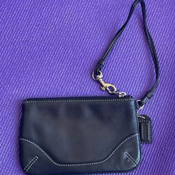 Coach Leather Black Zip Wristlet purse pouch - Excellent