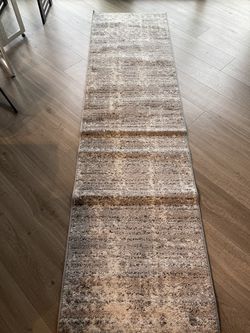 Light Gray Runner / Rug