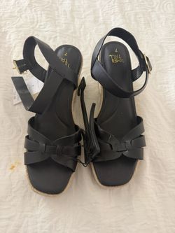 Black shoes