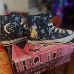 Coraline Converse 