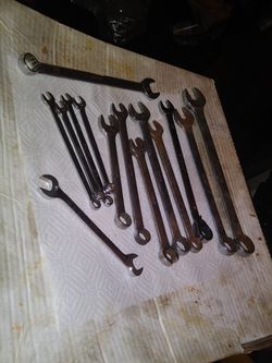 SNAP ON WRENCHES IN VERY GOOD CONDITION & LIFETIME WARRANTY
