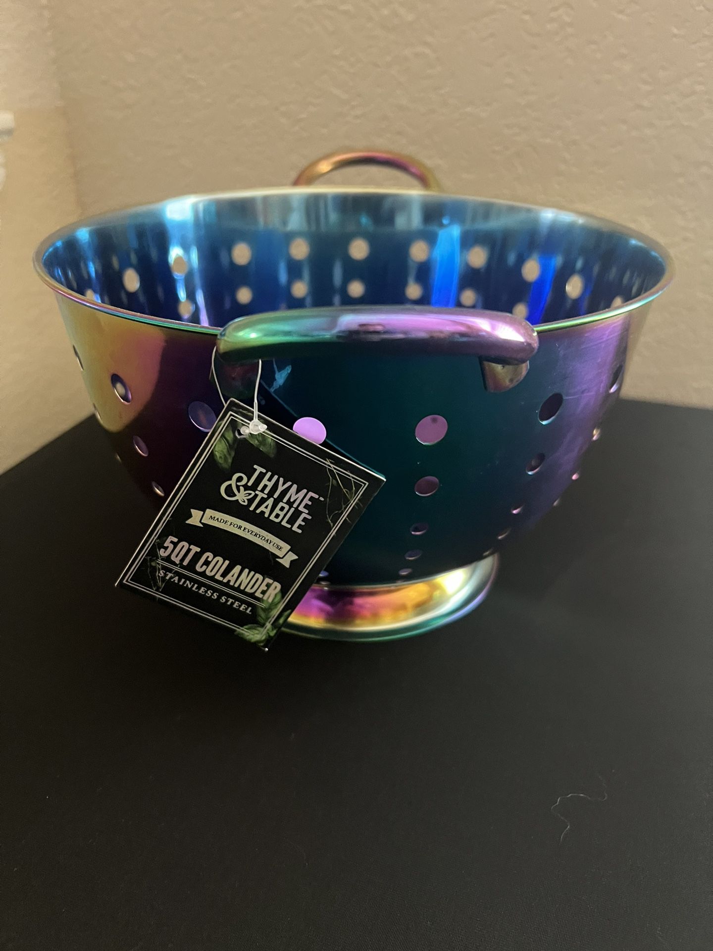 OXO Good Grips Stainless Steel Convertible Colander- Set of 2 for Sale in  Pacific Grove, CA - OfferUp