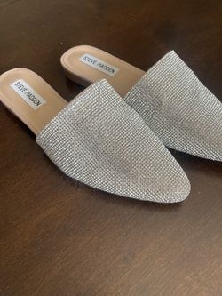 Silver Flats Size 6 Steve Madden