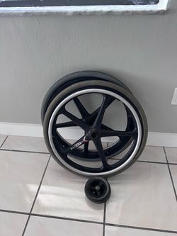 Wheelchair Spoke Wheel with Small Caster Wheel