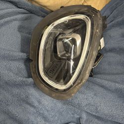 2021 2024 Mini Cuper Countryman right Headlight,