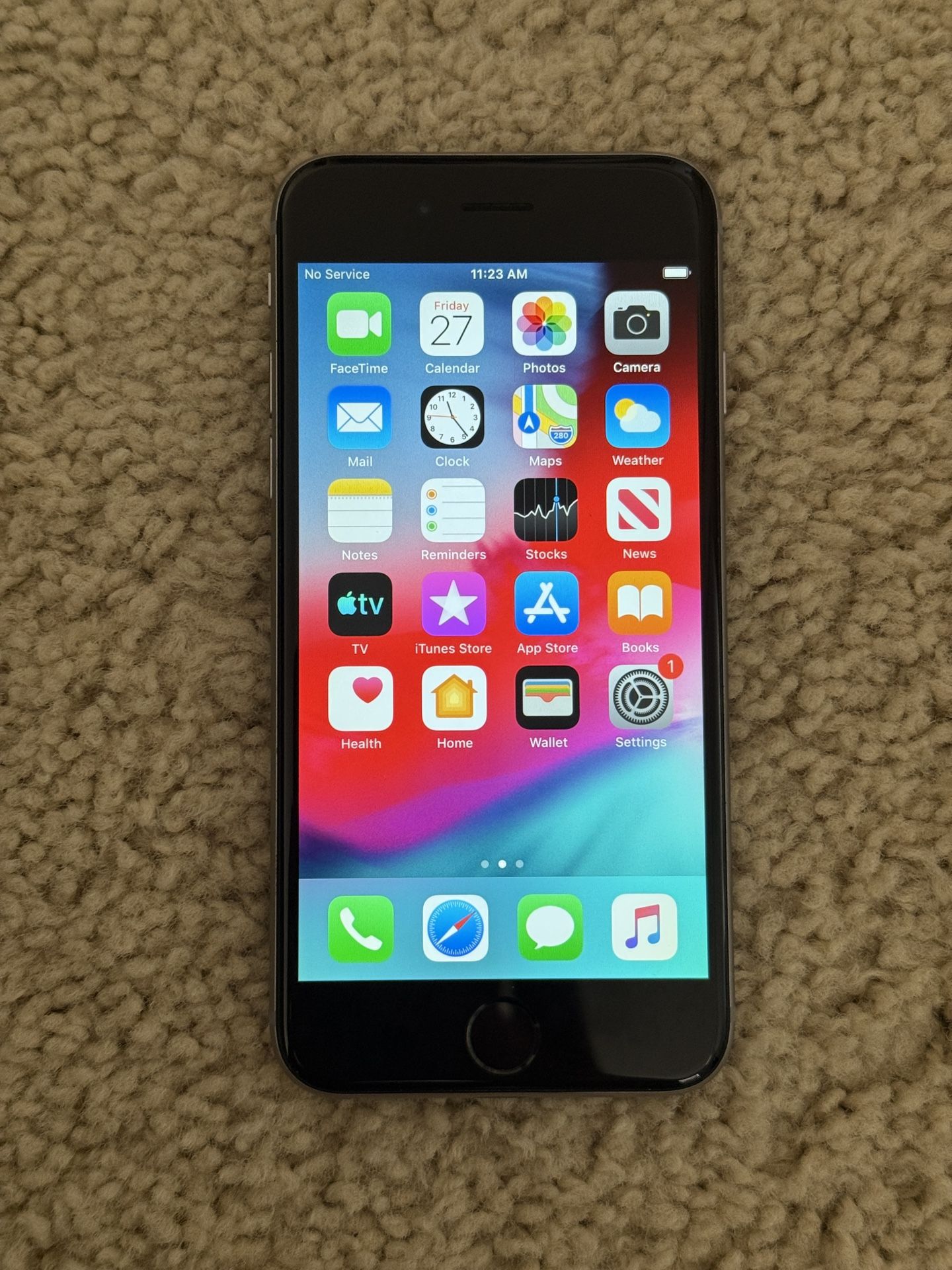 Good condition iPhone 6 Space Grey Unlocked