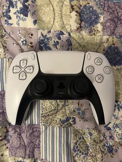 PlayStation 5 controller