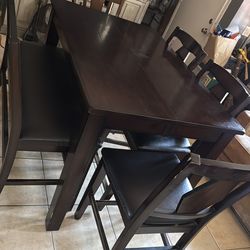 Comedor alto de 6 sillas