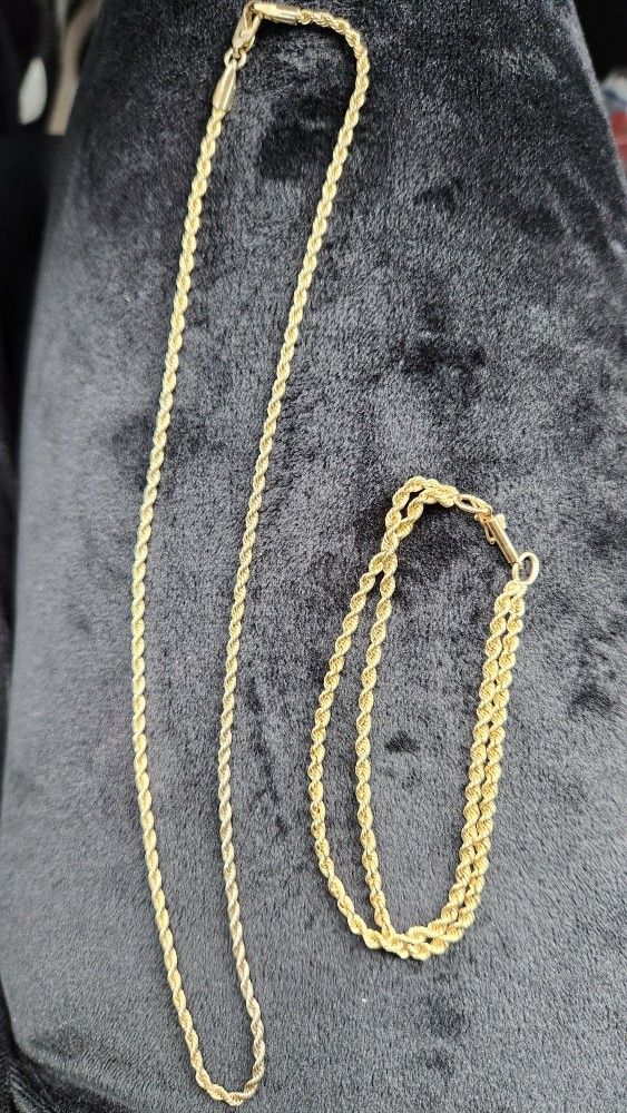 Silver plated Gold 8k Necklace $40