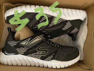 Skechers boys size 3 sneakers